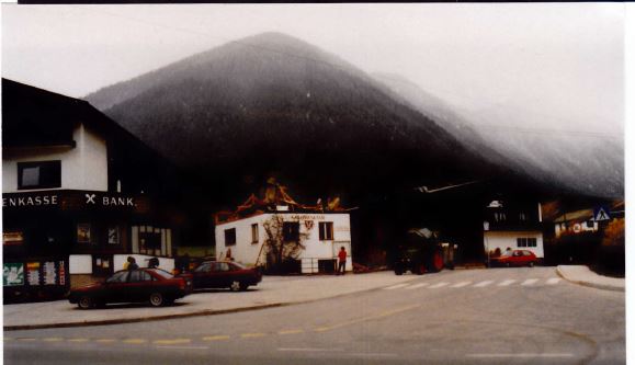 Das RAIKA-Häuschen von Obsteig ist Geschichte (Mai 1991)